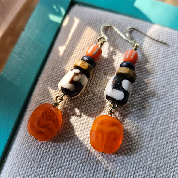 Machungwa Dangle Earrings