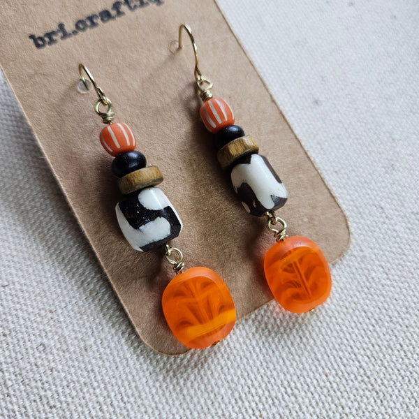 Machungwa Dangle Earrings