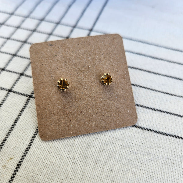 Vintage Amber Colored Gem Stud Earrings