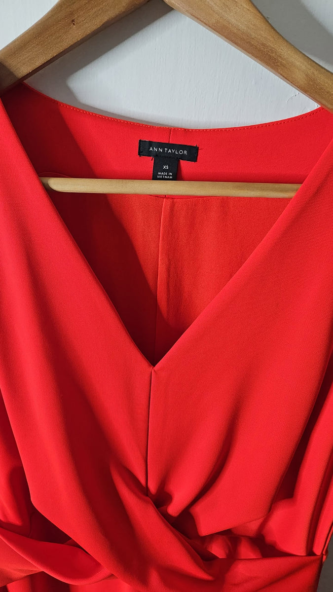 ann taylor red dress Ann Taylor Twist Matte Jersey Flare Dress Size XS Fiery Red Women's