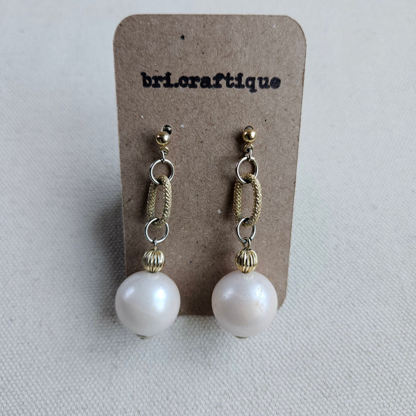 Retro Pearl Dangles No.1 Earrings