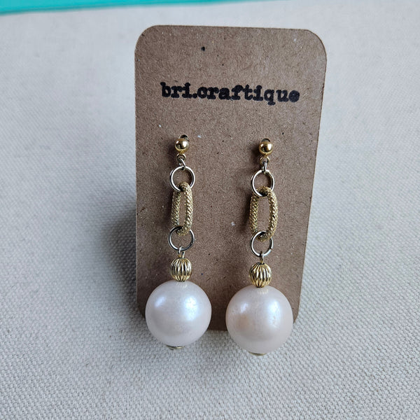 Retro Pearl Dangles No.1 Earrings