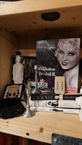 Mae West 1,000 piece puzzle