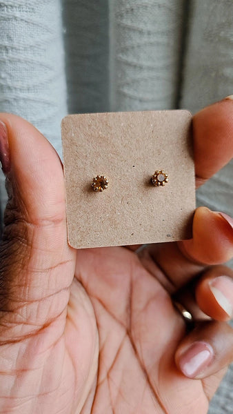 Vintage Amber Colored Gem Stud Earrings