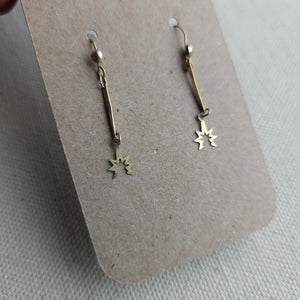 Vintage "Little Bang" Gold Star Dainty Dangle Earrings