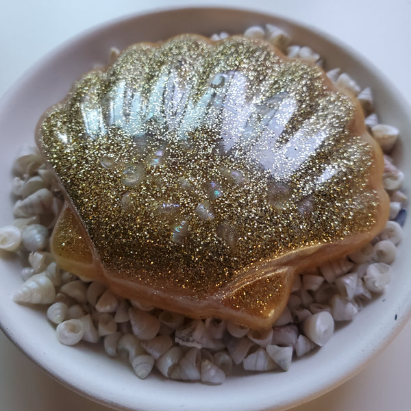 Resin Gold Seashell